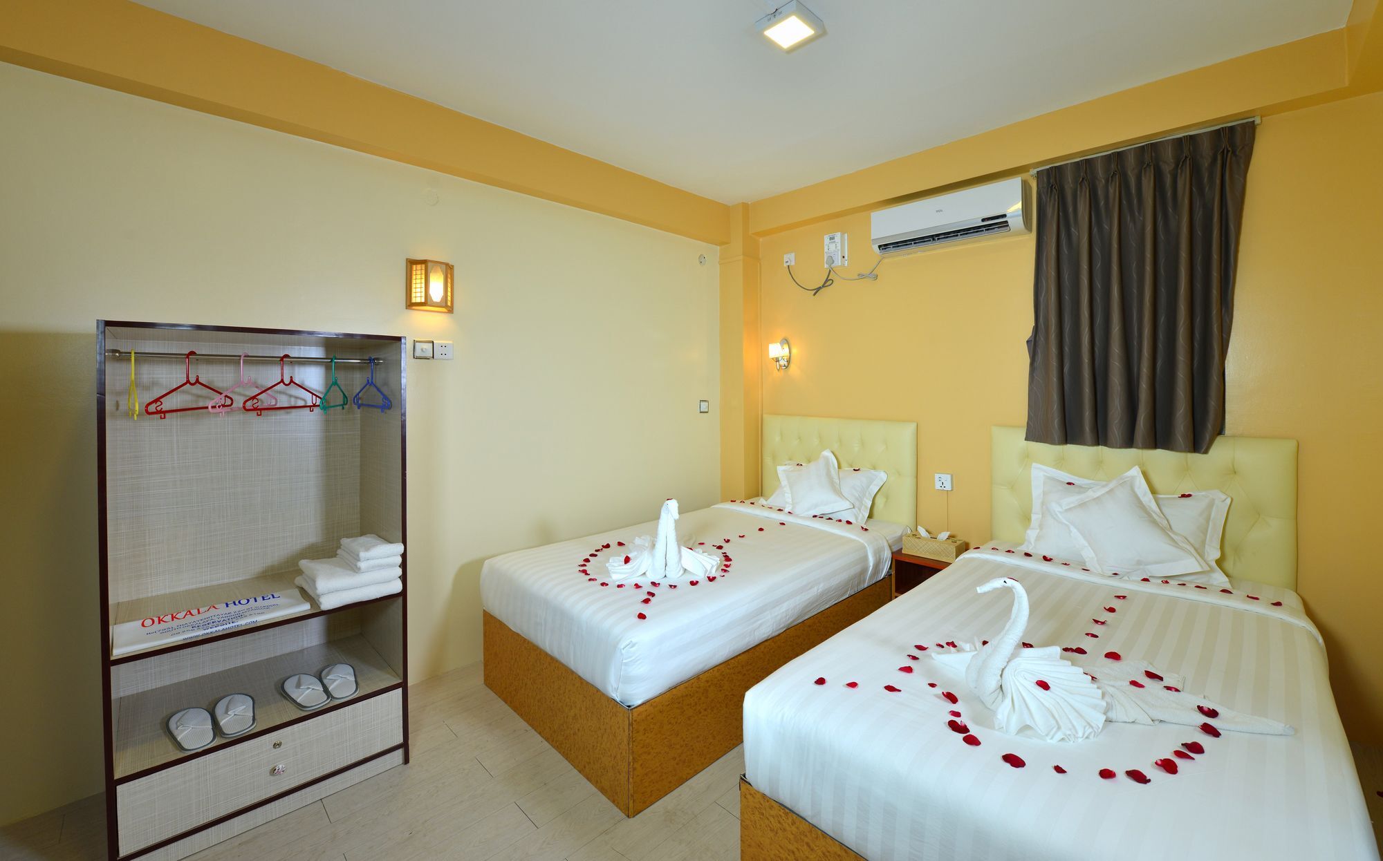 Okkala Hotel Γιανγκόν Εξωτερικό φωτογραφία